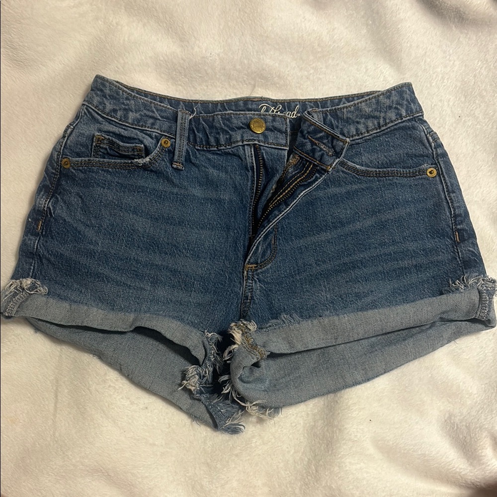 Universal Thread Denim Shorts ‘High Rise Shortie